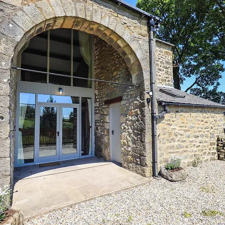 Ragged Hall Barn * Settle