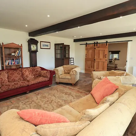 Ragged Hall Barn *